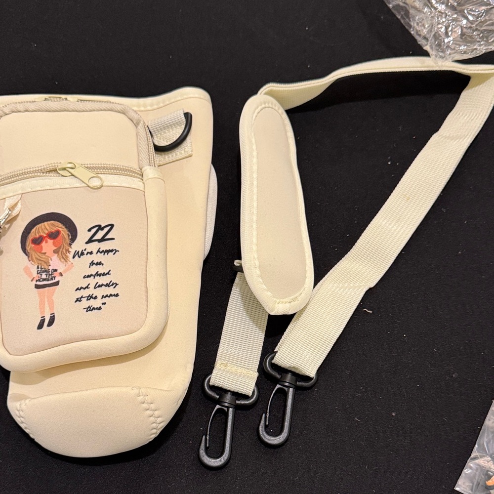 Taylor Swift Tumbler/Water Bottle Carrier Bag - Picture 3 of 6